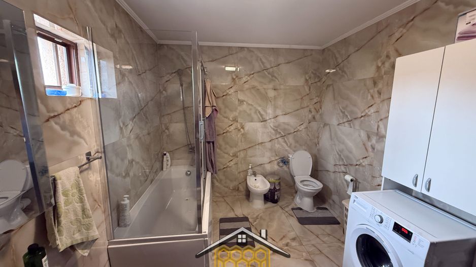 Casa Spatioasa in Cartierul Lapus – Confort, Liniste si Spatiu Generos - Poză 18