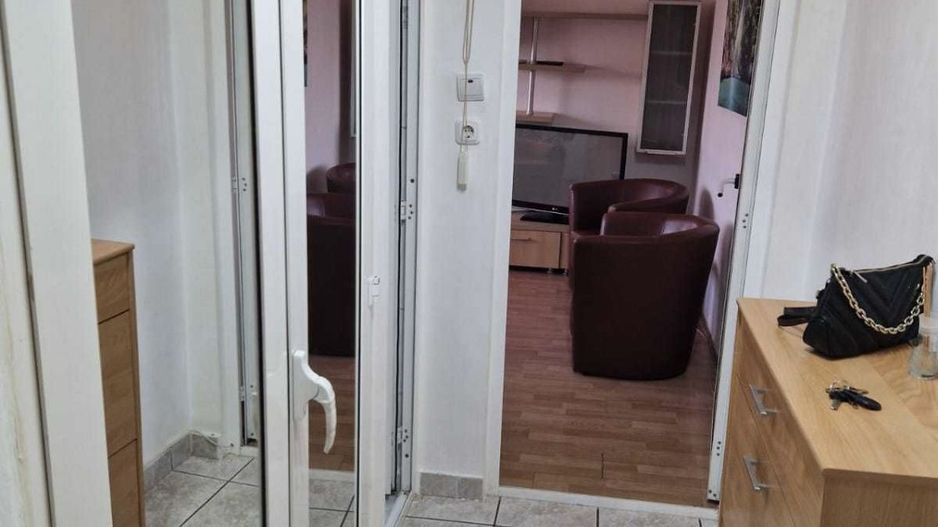 Apartament Constanta  2 camere etaj 4/4, centrala pe gaz - Poză 7