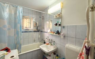 Apartament cu 3 camere decomandate zona Titulescu - Poză 5
