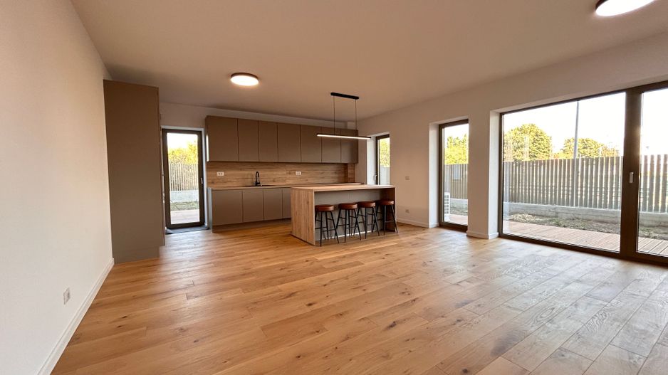APARTAMENT 2 CAMERE | GREEN LAKE | LOC DE PARCARE | GRADINA 168MP - Poză 1