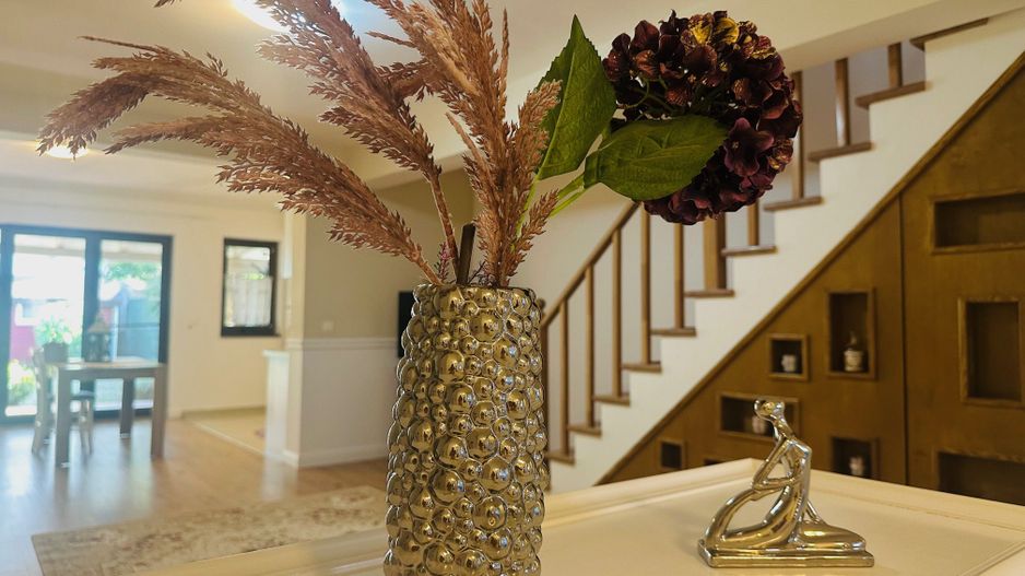 Oras & Natura | 4 camere | Casa insiruita | Dumbravita-Padurea Verde - Poză 3