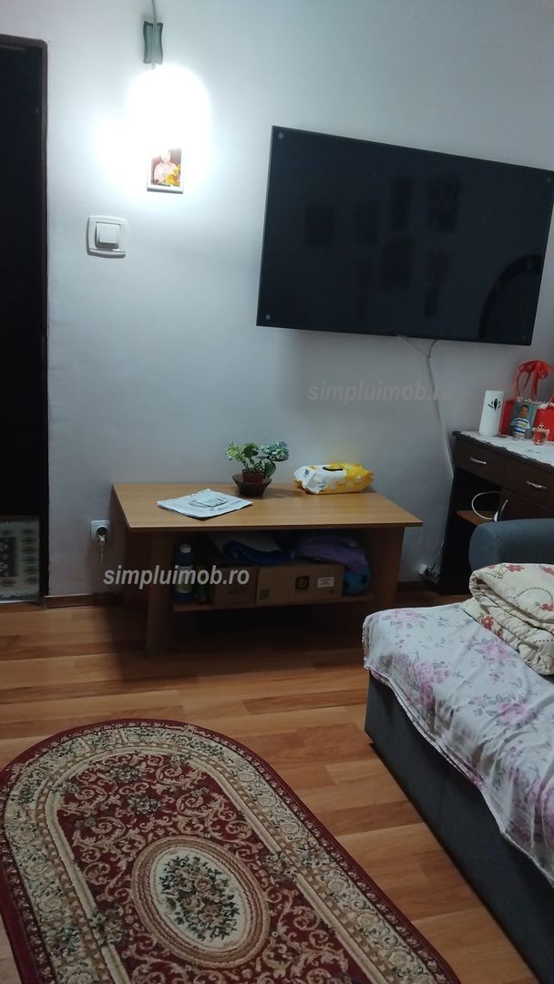 2 Camere Titan Decomandat din anul 1980 instalatii schimbate - Poză 7