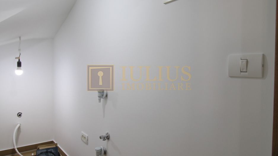 Casa zona Lunei, 5 camere + 3 bai, centrala proprie, rezidential sau birouri ! - Poză 18