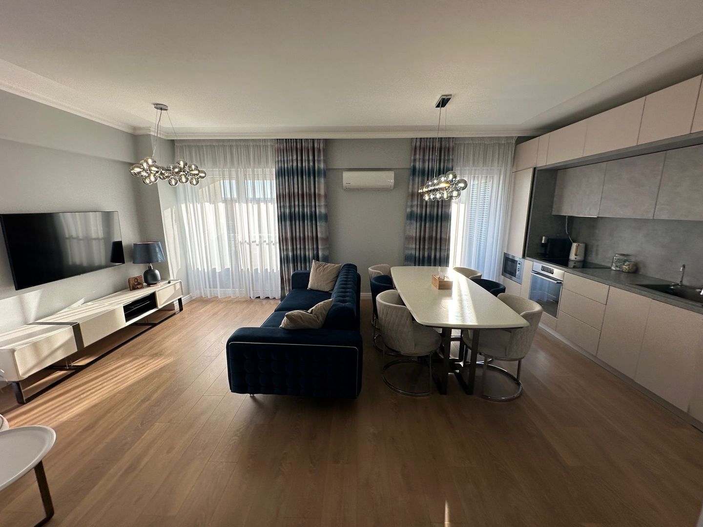 Apartament cu 3 camere - Poză 4