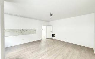 Bloc finalizat la asfalt. Boxa. Loc de parcare. - Poză 3