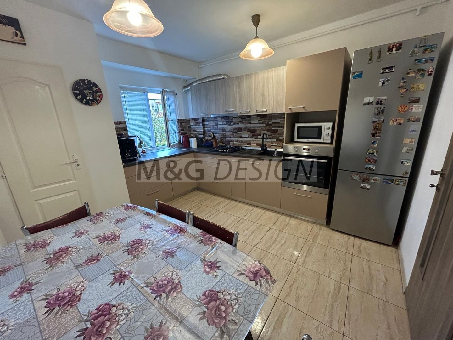 Apartament 5 camere zona U.M.T. - Poză 2