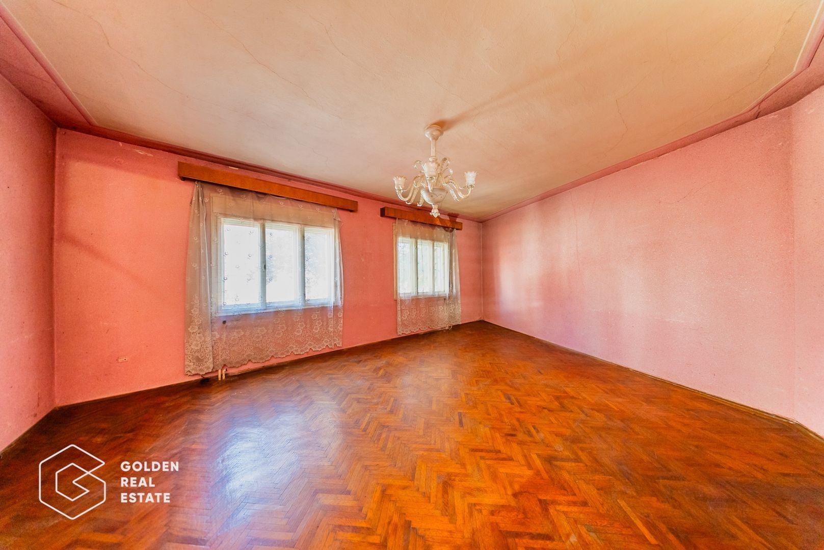 Casa individula cu 5 camere, zona central - Poză 4