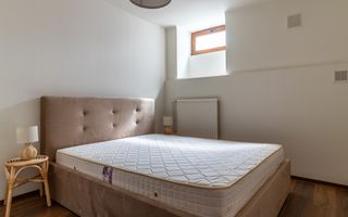 Vila interbelica AIRBNB "la cheie" - Poză 16