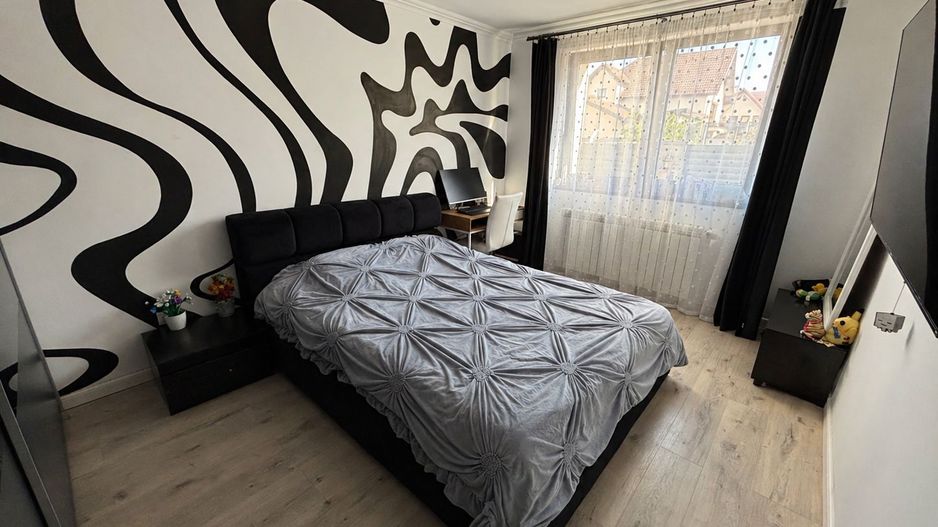 Casa INDIVIDUALA 6 camere, curte superba - zona Brana, Selimbar - Poză 35