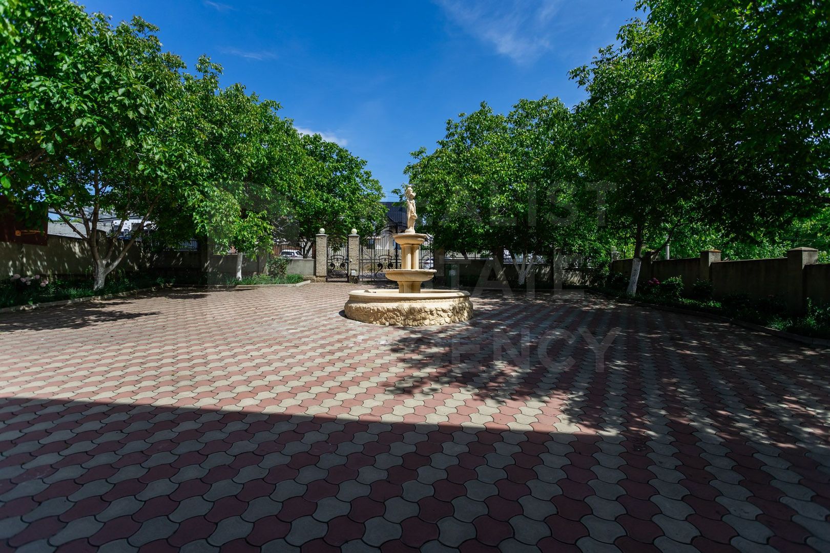 Casă în 4 nivele, amplasat pe strada Chicago, Stăuceni. - Poză 39