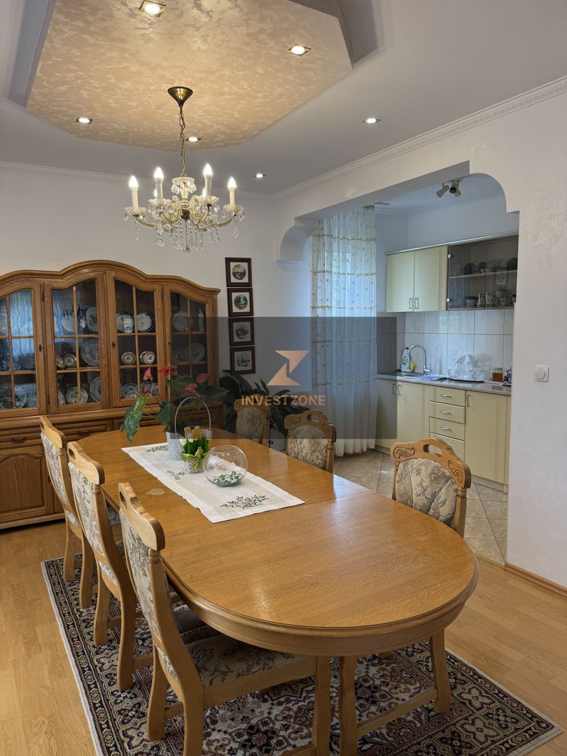 Casa spațioasă în Oradea str Izvorului - Poză 14