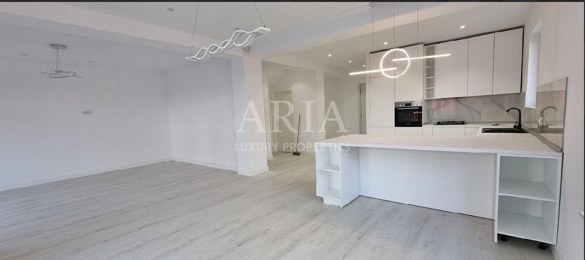 AMERICAN VILLAGE - MODERN VILLA - 5 ROOMS  - GATED COMMUNITY - Poză 1