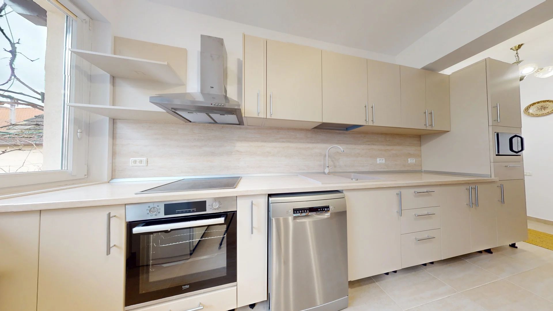 Apartament modern in vila-100mp - Poză 2