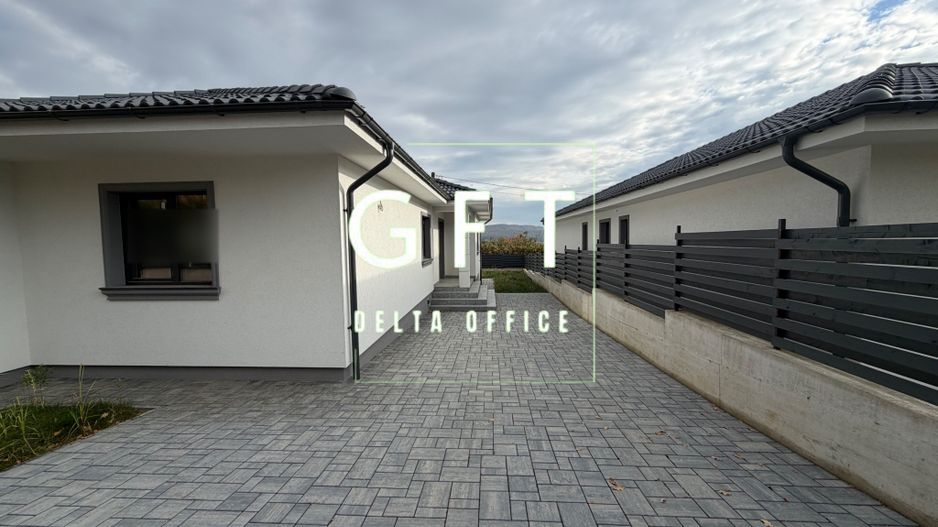 Casa de vanzare, 4 camere, zona Nord, Utrafinisata!!! - Poză 7