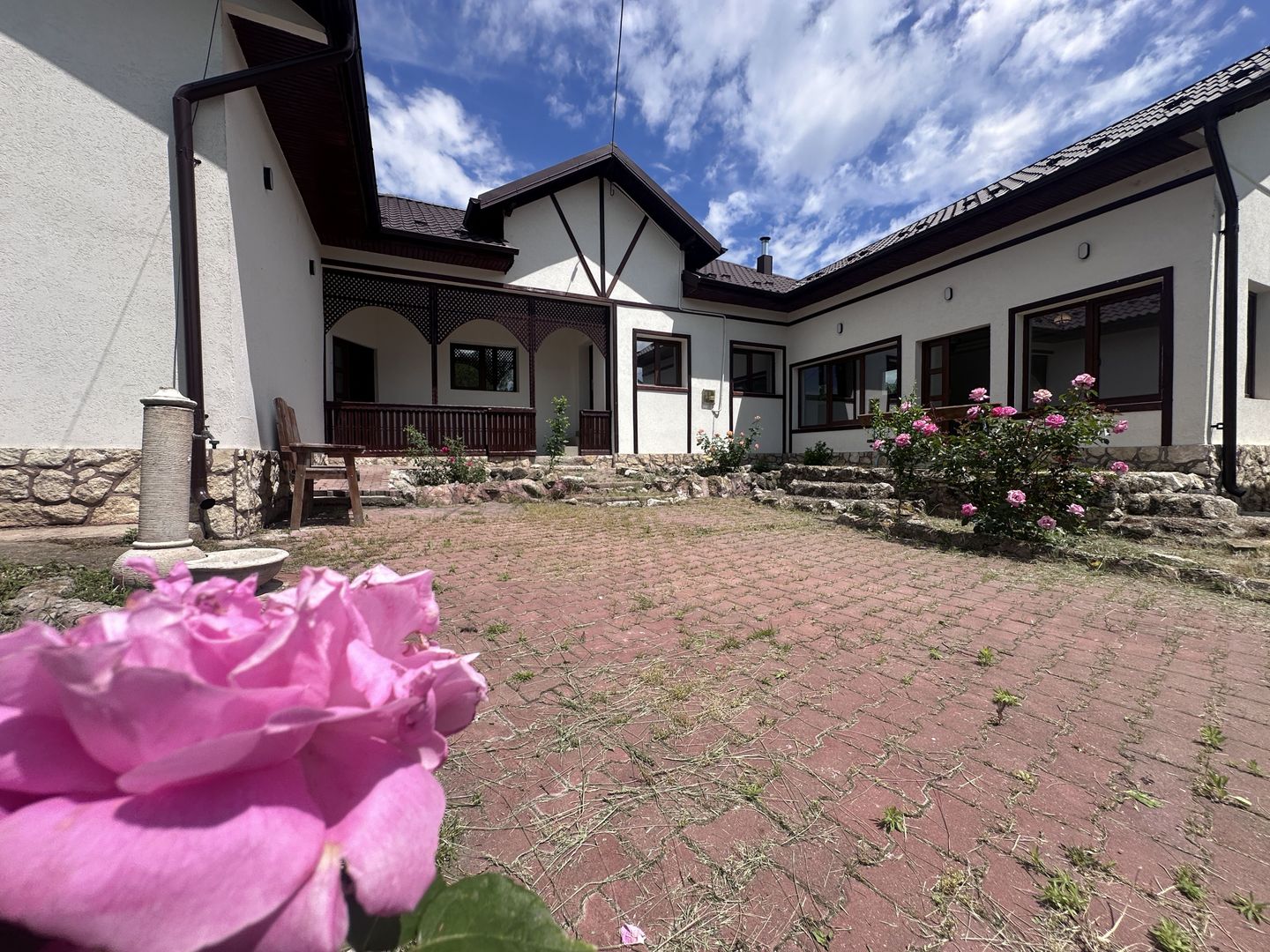 Între dealuri, viță de vie și liniște deplină! Vanzare casa in Prahova - Poză 5