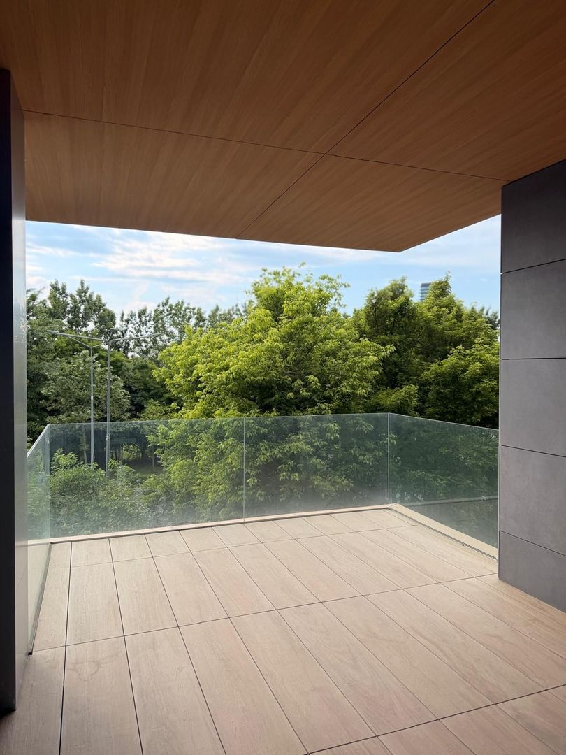 Apartament Exclusivist cu Vedere către Lacul Floreasca - Poză 8