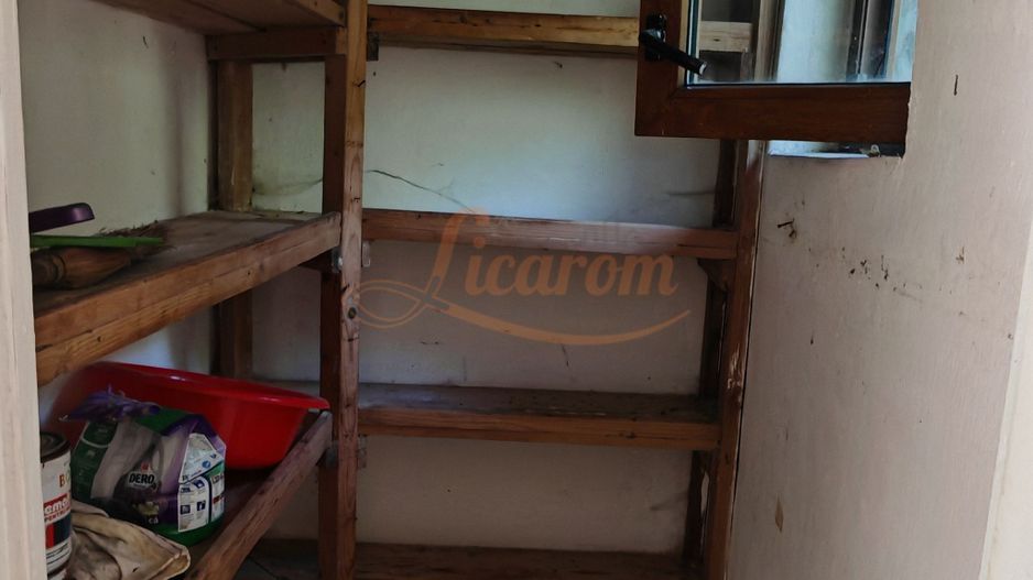 Casa singur in curte zona ZONA ISTORICA langa Seminarul Teologic - Poză 7