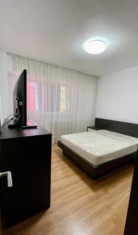 AP. 3 CAMERE GORJULUI, PARCARE, BOILER, MOBILAT MODERN, METROU 3 MIN - Poză 3