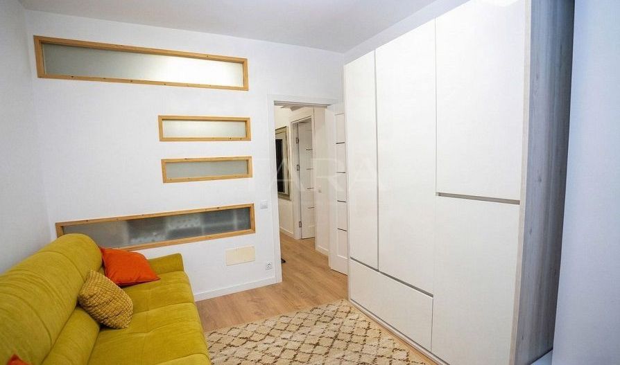 Apartament 4 Camere decomandate. Zona Rivus, inclus 2 Parcari. Clasa A - Poză 6