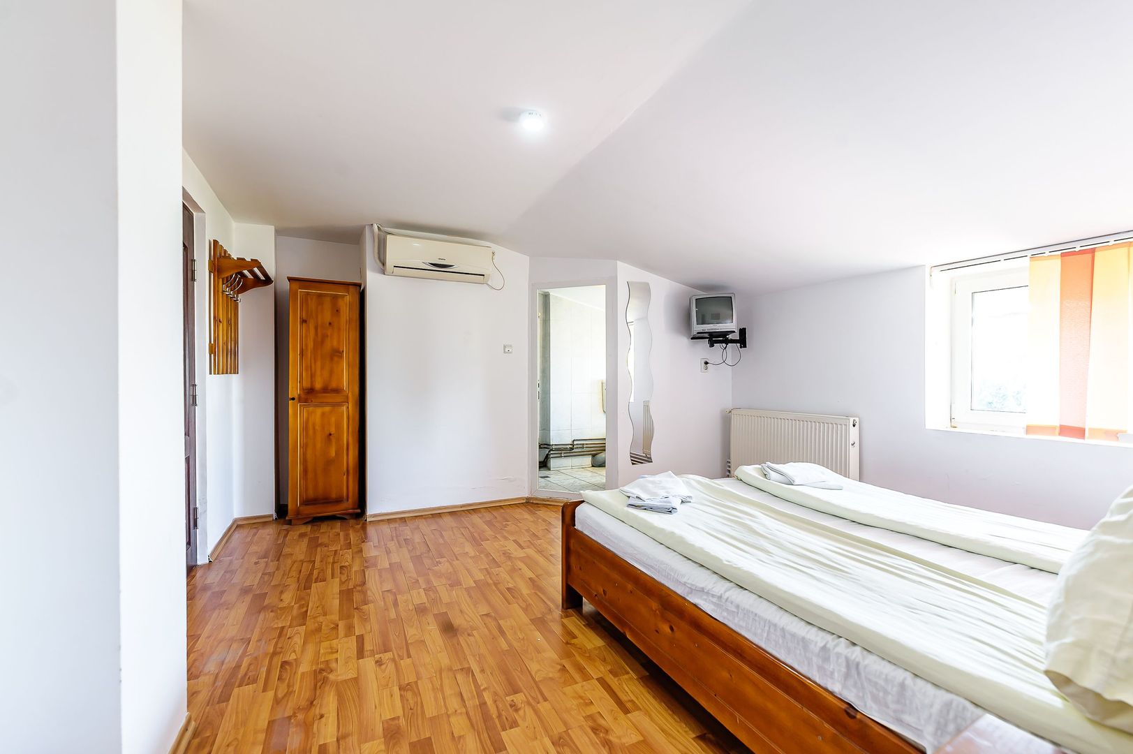 4,2 Ha Motel Restaurant & Servicii TIR DN7 Nădlac, centura Autostradă - Poză 9