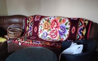 Casă cu etaj, zonă semicentrală, Iași – 5 camere, teren 300 mp - Poză 2