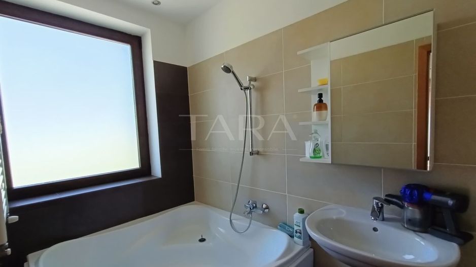 Locuință modernă într-o zonă verde, zona Faget - Poză 9