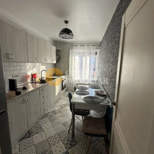 Ap 3 camere decomandat, boxa si loc de parcare intabulate, mob si util complet - Poză 3