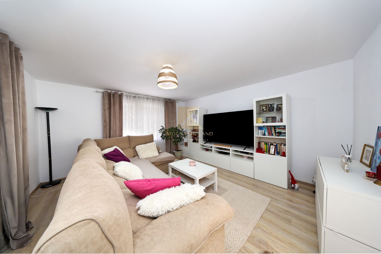 Casă renovată, teren 394 mp – Râșnov, str. Misu Popp, zonă centrală - Poză 3