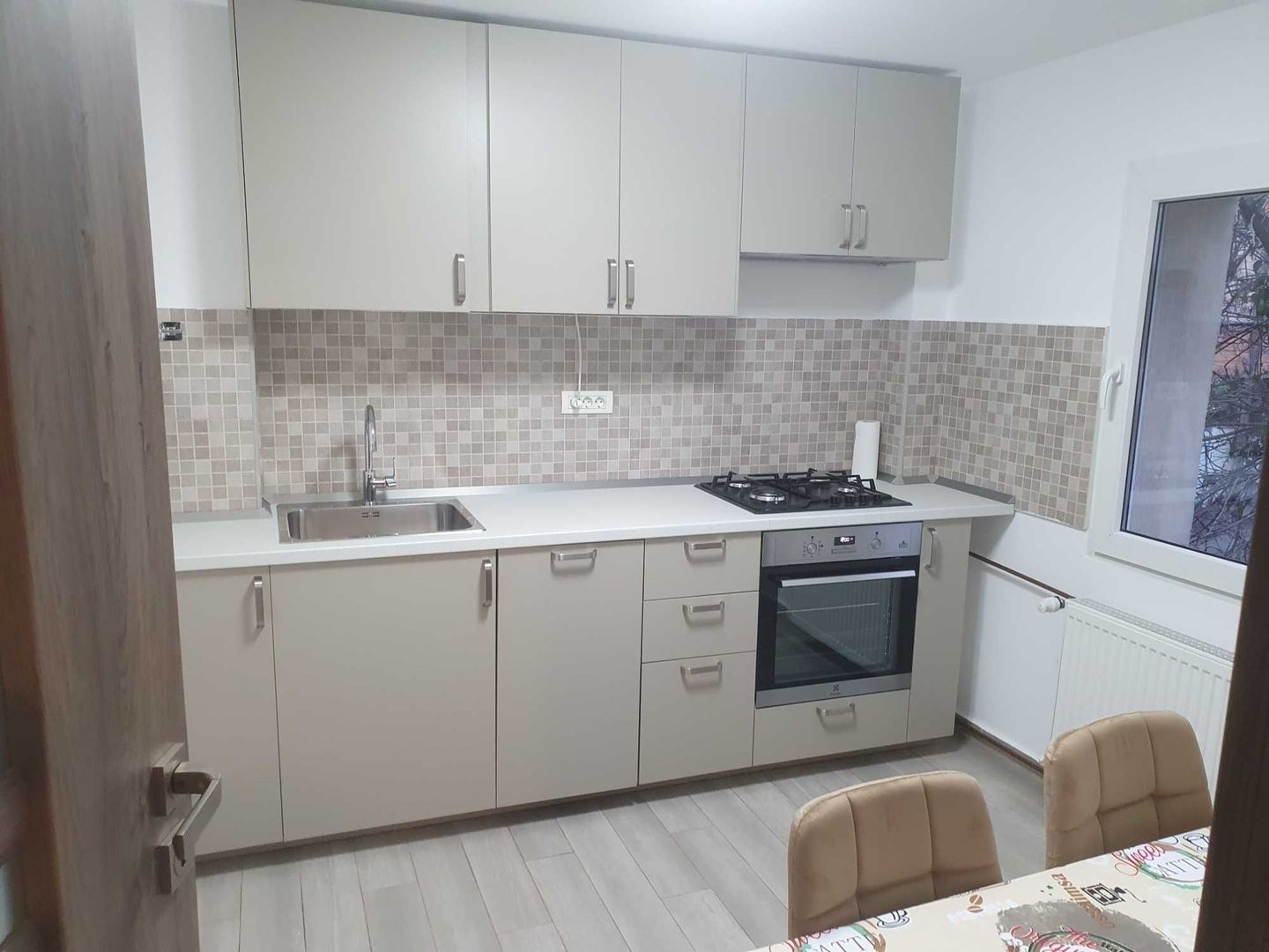 Închiriere garsonieră Piața Alba Iulia Decebal - Poză 2