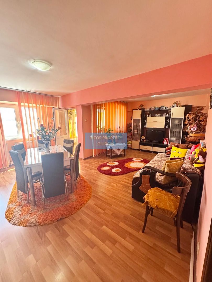 Apartament spațios, 3 camere – Bulevardul CFR, Giurgiu - Poză 2