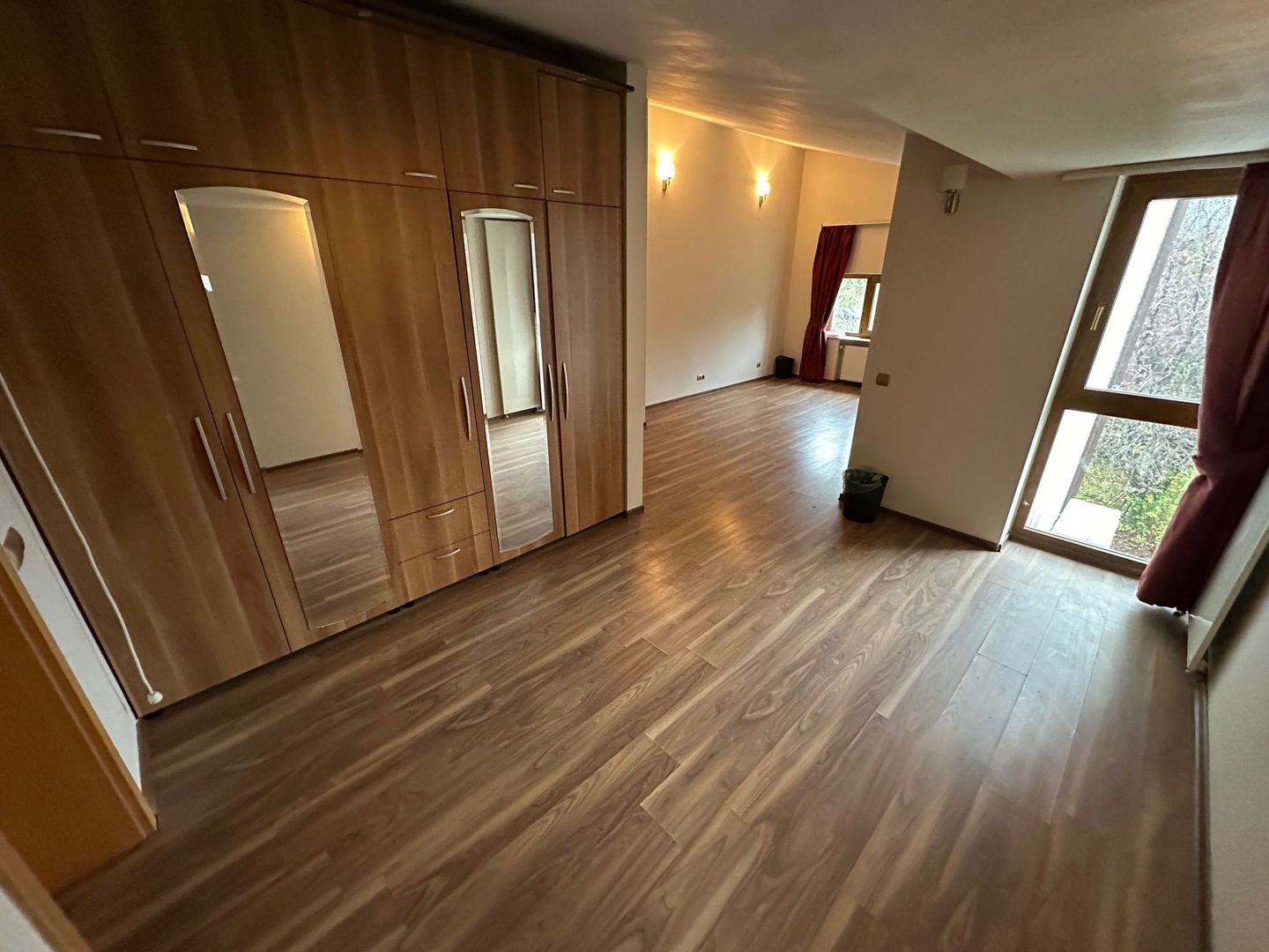 Casă / Vilă cu 6 camere în zona  Calea Aradului - Poză 47