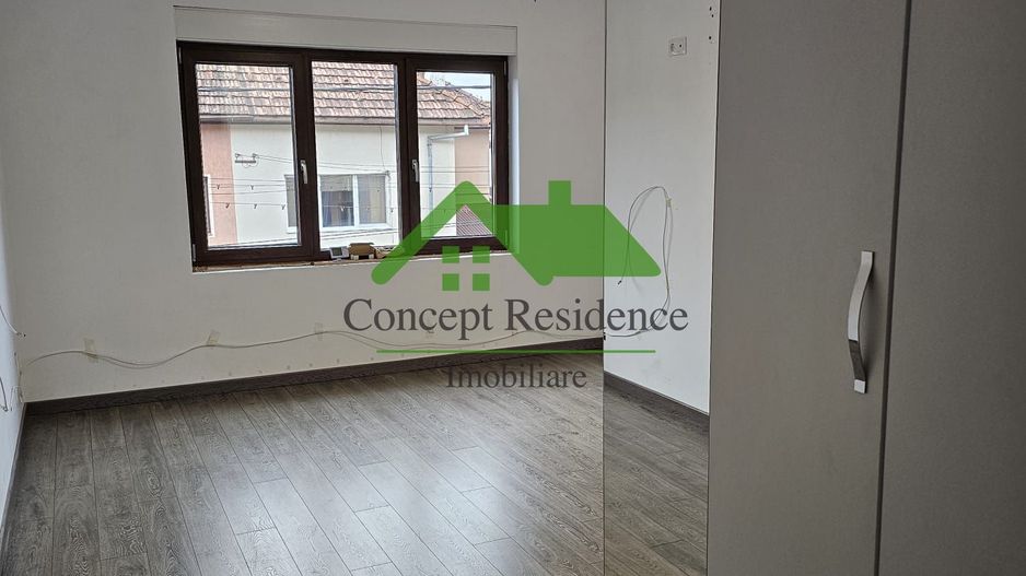 Exclusiv!!Casa tip duplex renovat 2024, 200 mp construiți– Traian Vuia - Poză 9