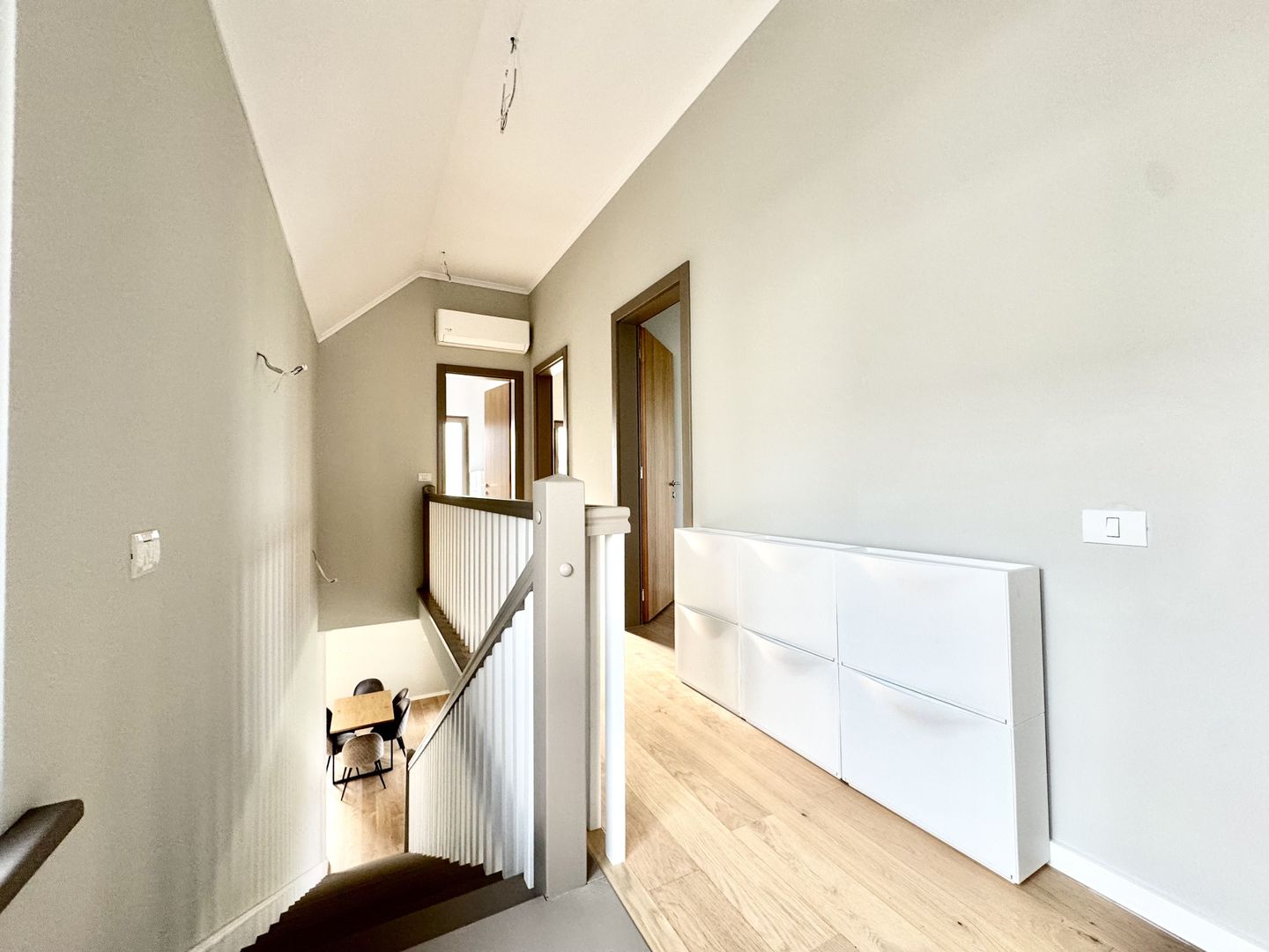 Casă premium în Dumbrăvița – pregătită pentru mutare imediată - Poză 12