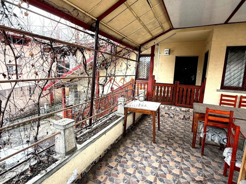 Vila 7 camere, an 1984, garaj, terasa, teren 604 m2, Poiana Campina,PH - Poză 16