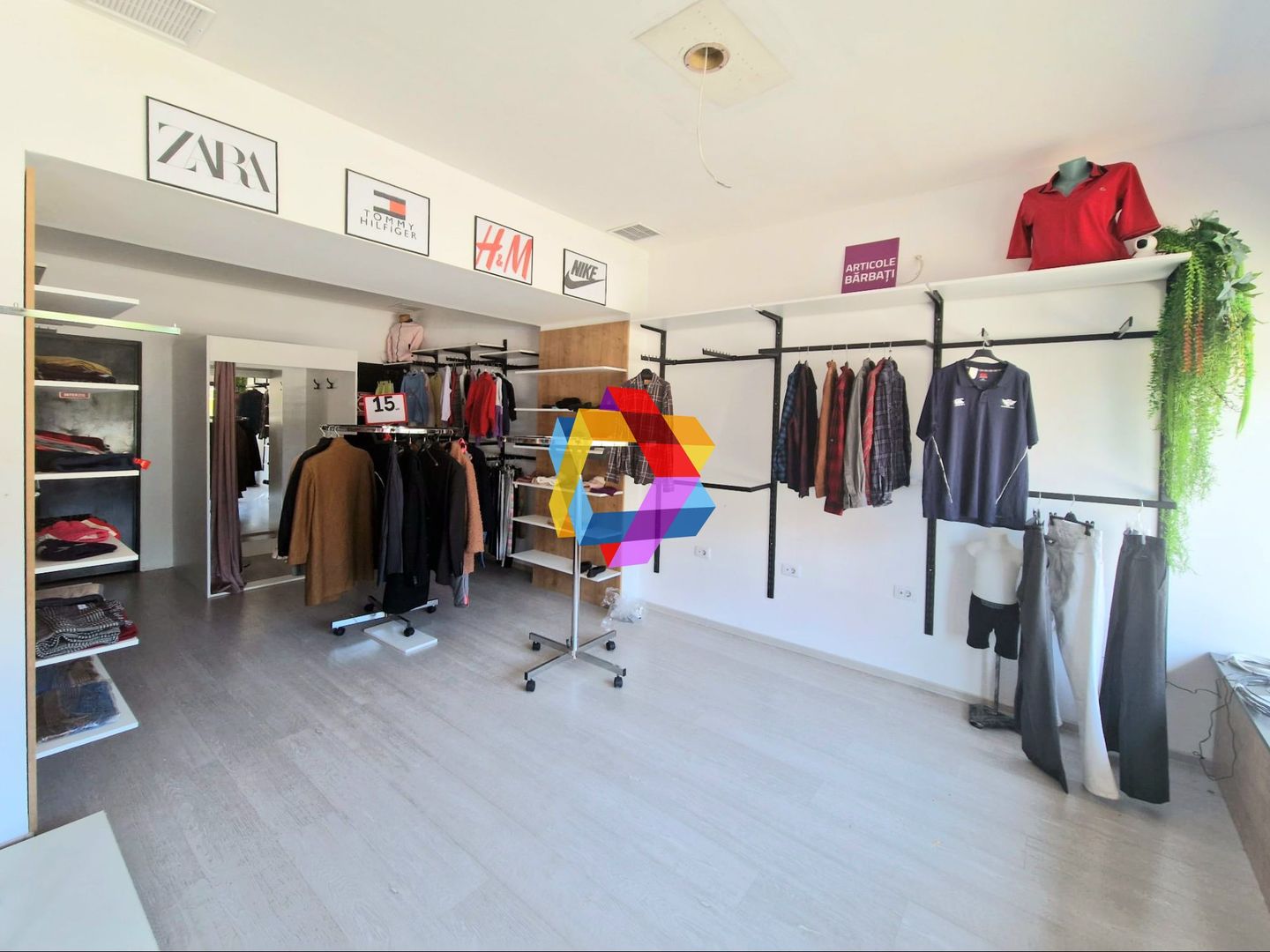 Spatiu comercial cu vad de închiriat Brasov - 60 mp  # plus-imo.ro - Poză 1