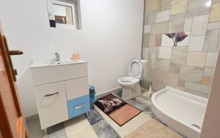 Casă renovată 2025 de vânzare în Cireșoaia - Poză 9