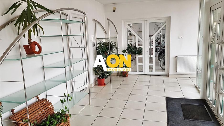 Spațiu de Birouri și Comercial, 800mp + Hală 500mp, Parcare Privată - Poză 11