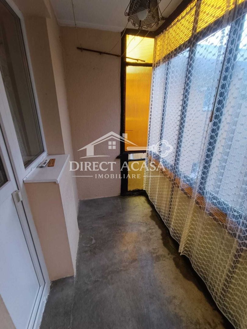 Apartament 2 camere cu garaj Aleea Savinesti - Poză 3