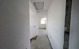 Vila, 4 Camere, Dezmir, Constructie Noua, 450 mp, 4 Bai, 2 Parcari - Poză 13
