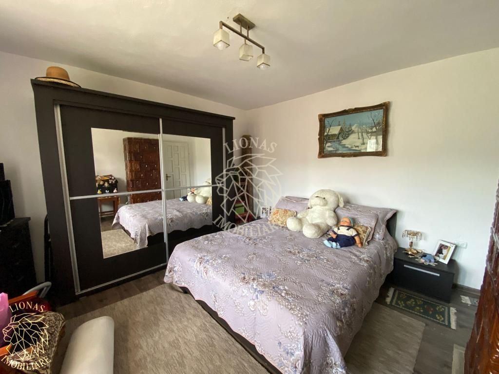 Casa 4 camere 170 mp-teren 1600 mp-terasa-gradina-Nasaud Central - Poză 3