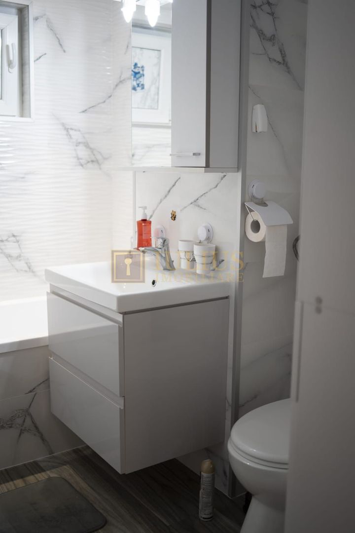 Apartament 4 camere+2 bai foarte aproapte de Spitalul Judetean - Poză 17