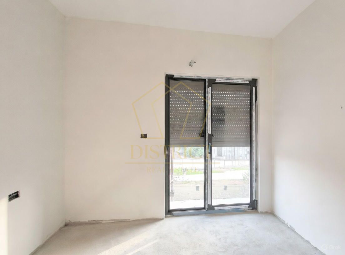 Duplex modern cu 5 camere si carport  I Mosnita Noua I - Poză 8
