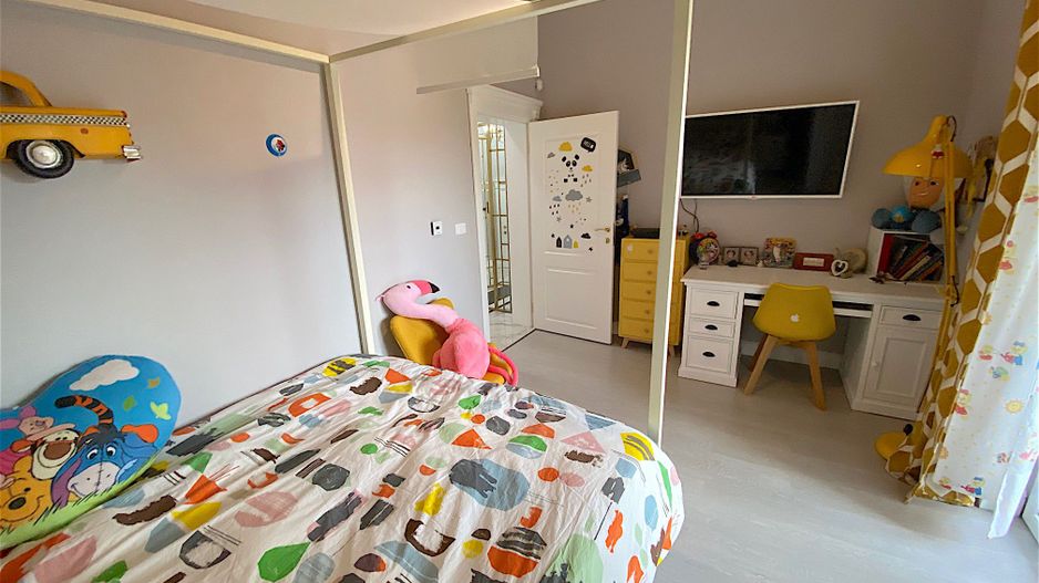 Vila deosebita cu piscina zona Dumbravita - Poză 20