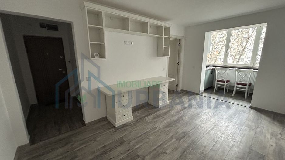 Apartament cu 2 camere, renovat, în zona Piața Alexandru cel Bun - Poză 1