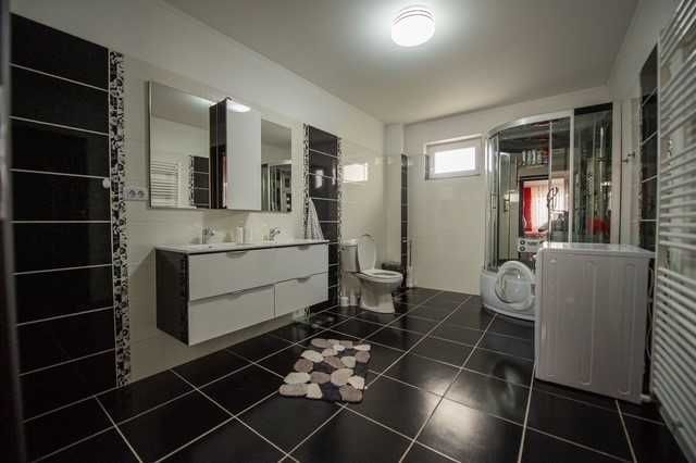 CASĂ DE ÎNCHIRIAT – TIUR-BLAJ, JUDEȚUL ALBA. Casă moderna si spațioasă, suprafață 300 mp, 2 sufragerii, 3 dormitoare, 3 bai. Toate utilitatile. - Poză 7