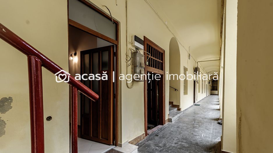 Apartament ultracentral Arad. Pretabil pentru birou. - Poză 8