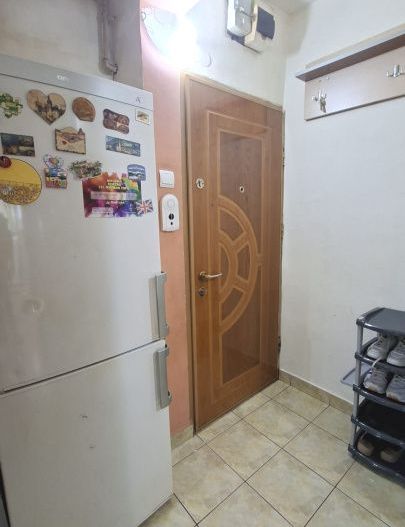 Apartament de 2 camere et.1 zona Piață Razboeni - Poză 7