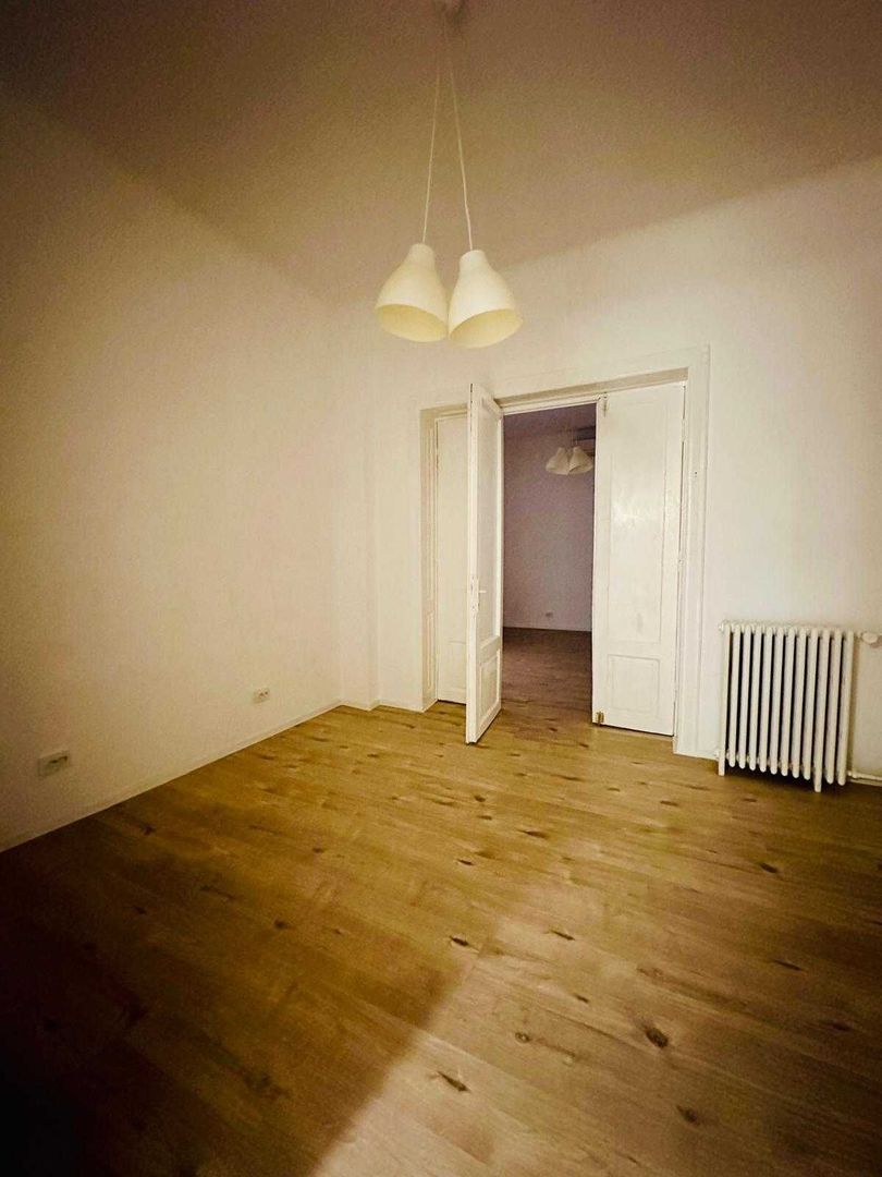 PIATA ROMANA, Proprietar , apartament 3 camere in vila - Poză 6