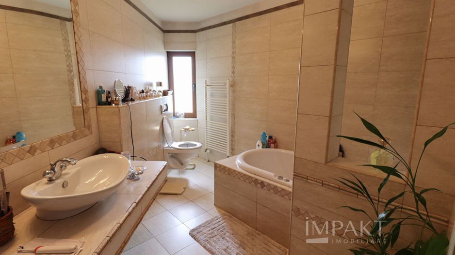 Casa individuala deosebita de vanzare, intr-o locatie de exceptie! - Poză 23