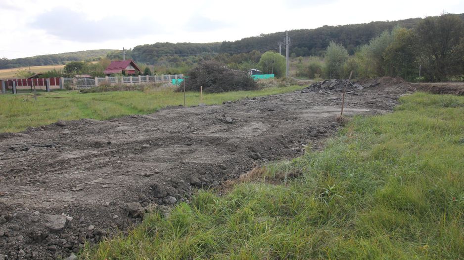 Teren 780 mp, Livezeni cu PUG aprobat recent,asfalt - Poză 2